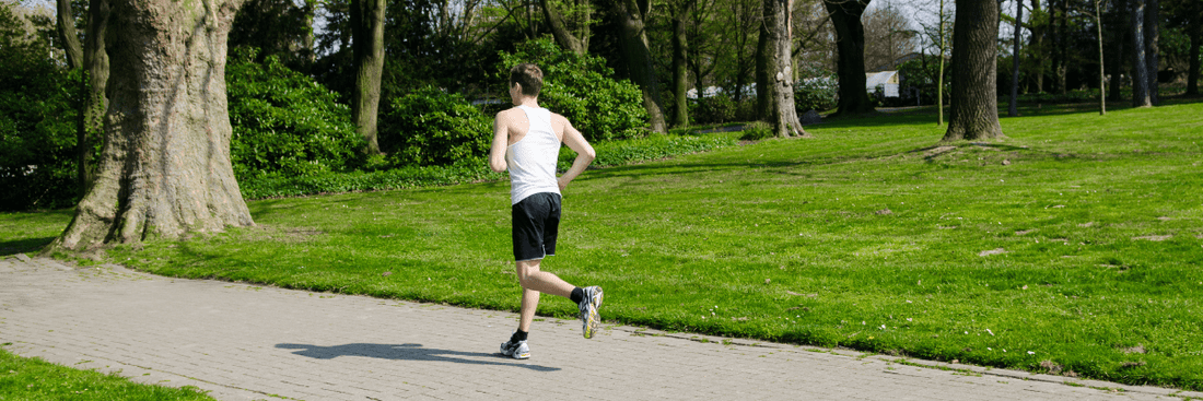 Läufer in einem Park