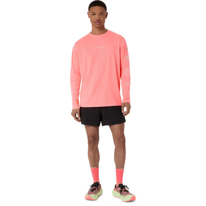 Asics Herrenlaufschirt Fujitrail Logo LS Top, Sun Coral