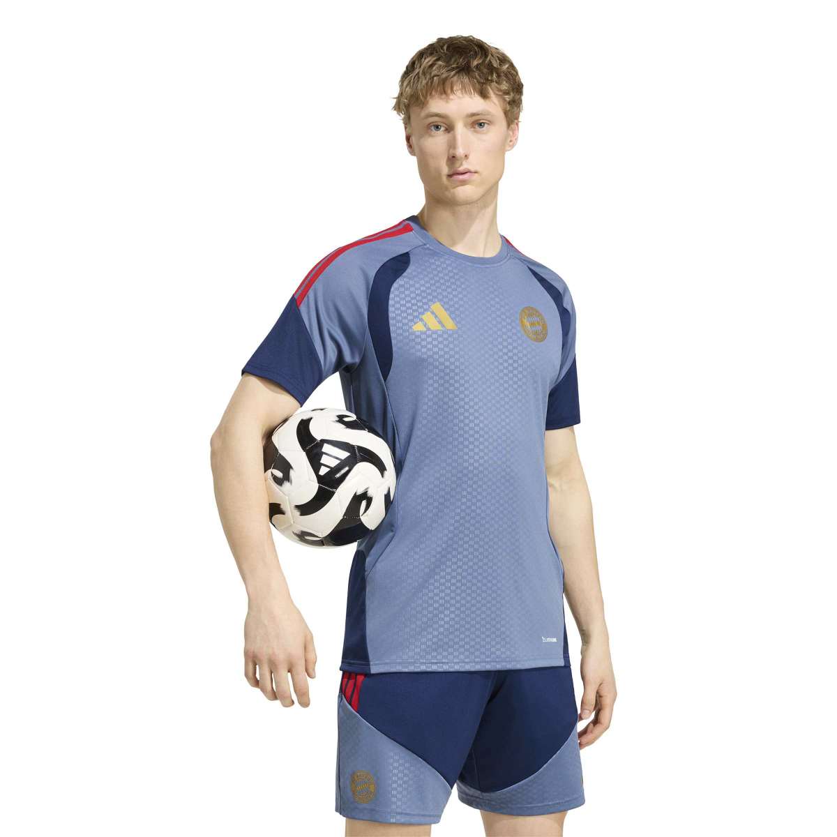 FC Bayern München Herrenfußballshirt Training 26/27 – Bild 