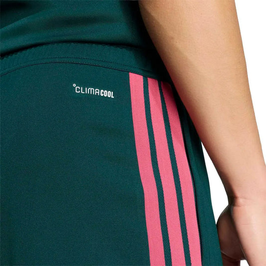 FC Real Madrid Herrenfußballhose Trainings Short 26/27 – Rückansicht – grün / S