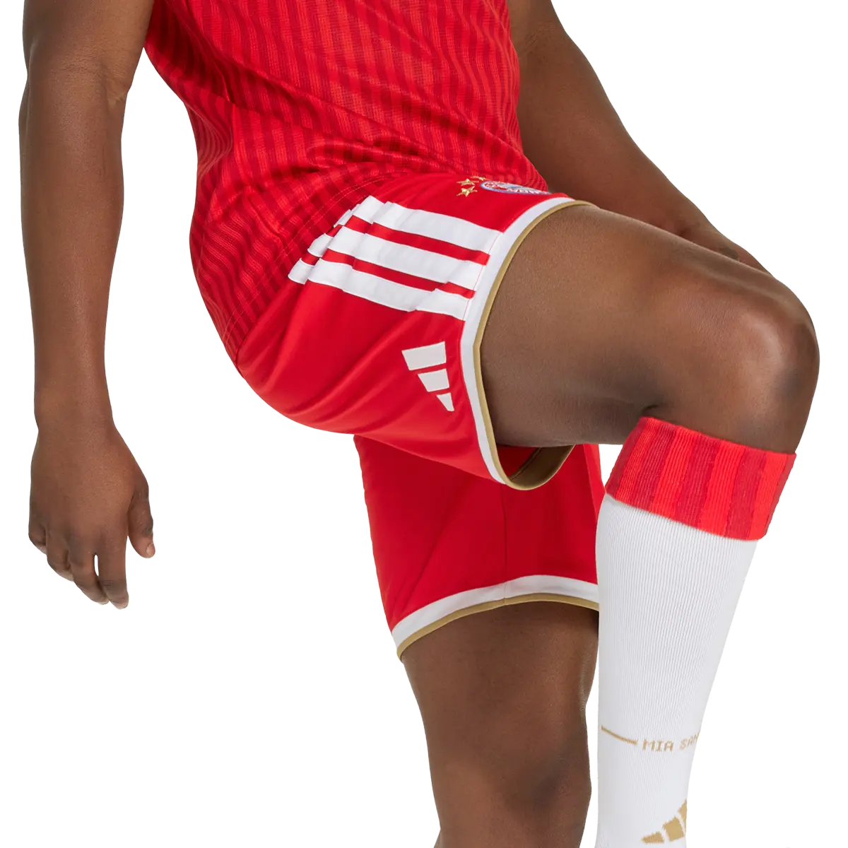 FC Bayern München Herrenfußballshort Home 26/27, Heimshorts mit Climacool für Spiel, Training und Fanmomente - machsport