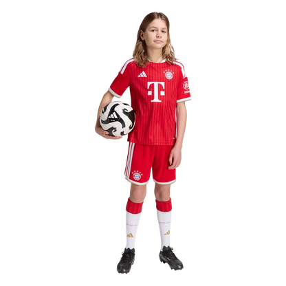 FC Bayern München Kinderfußballhose Home 26/27, Heimshorts mit Climacool für junge Fans - machsport