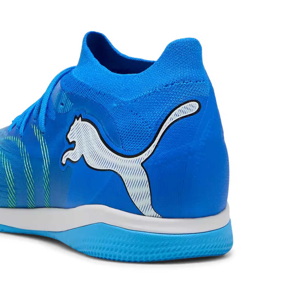 Puma Hallenfußballschuhe Future 9 Match IT, Ultra Blue-PUMA White-Luminous Blue-PUMA Black – Bild 