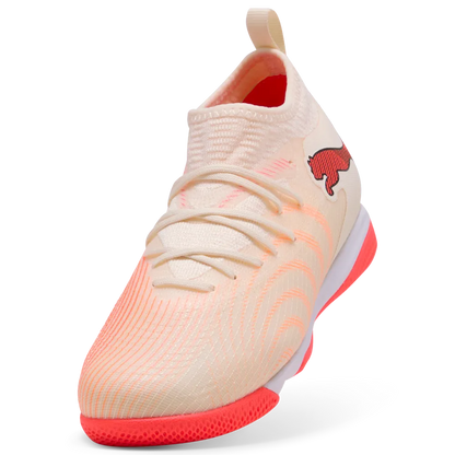 Puma Kinderhallenfußballschuhe Future 9 Match IT, Sugared Almond-PUMA White-Ultra Red-PUMA Black