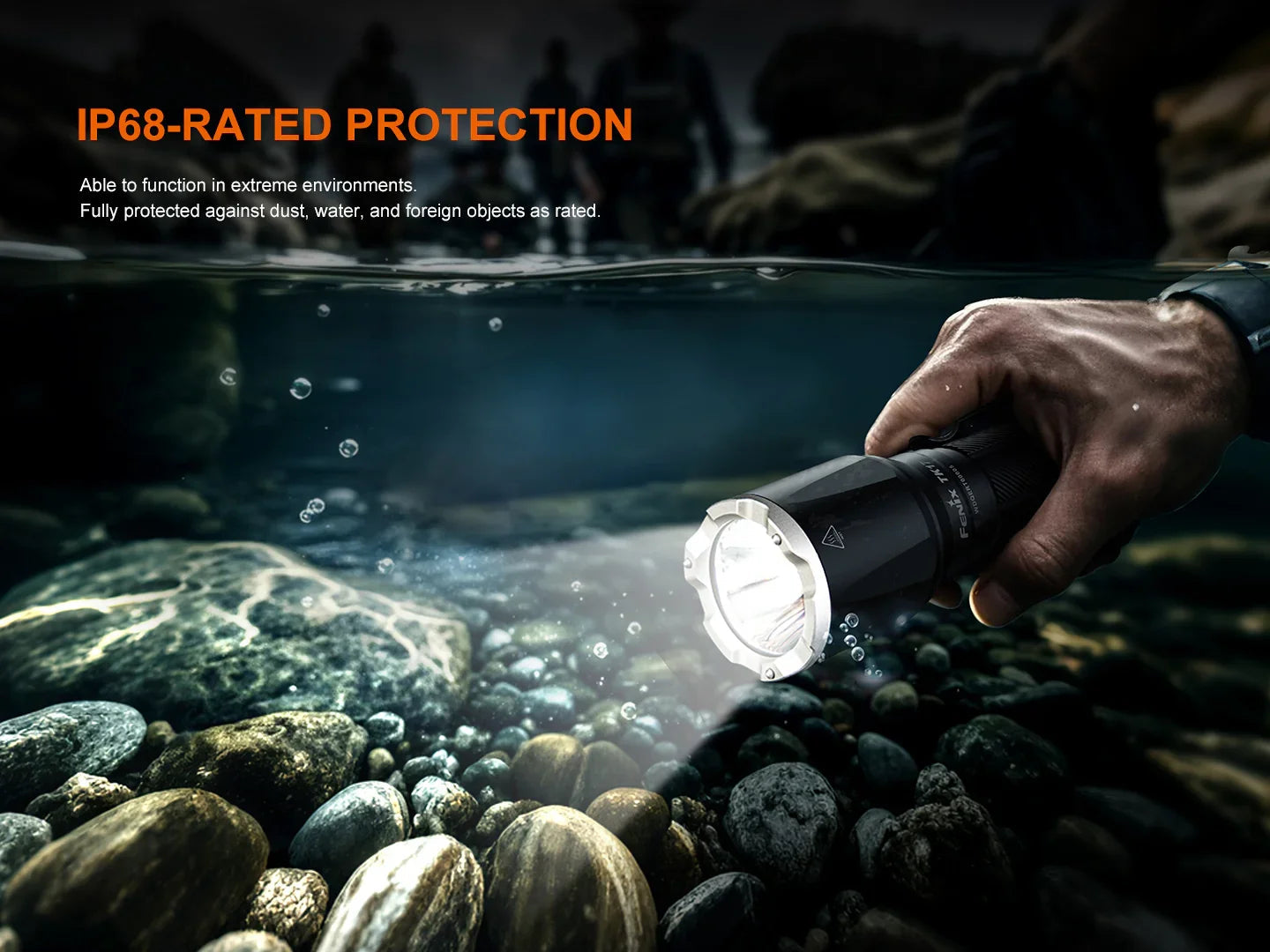 Fenix TK17 Taktische Taschenlampe mit Doppelschalter, 3600 Lumen – Bild 
