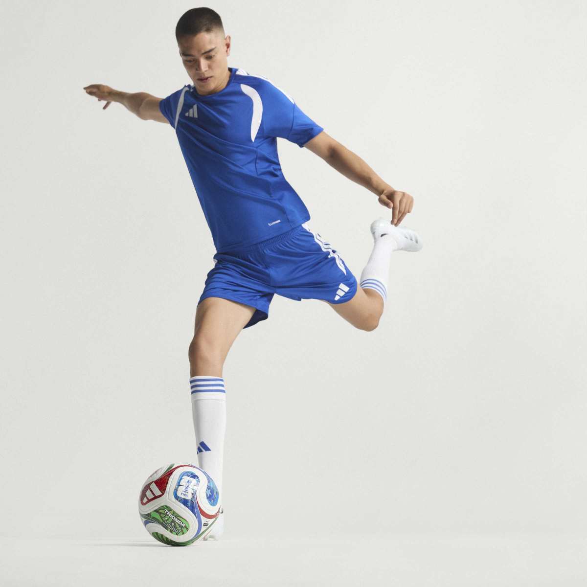 Adidas Fußball FIFA World Cup 26™ Trionda Pro Ball - machsport