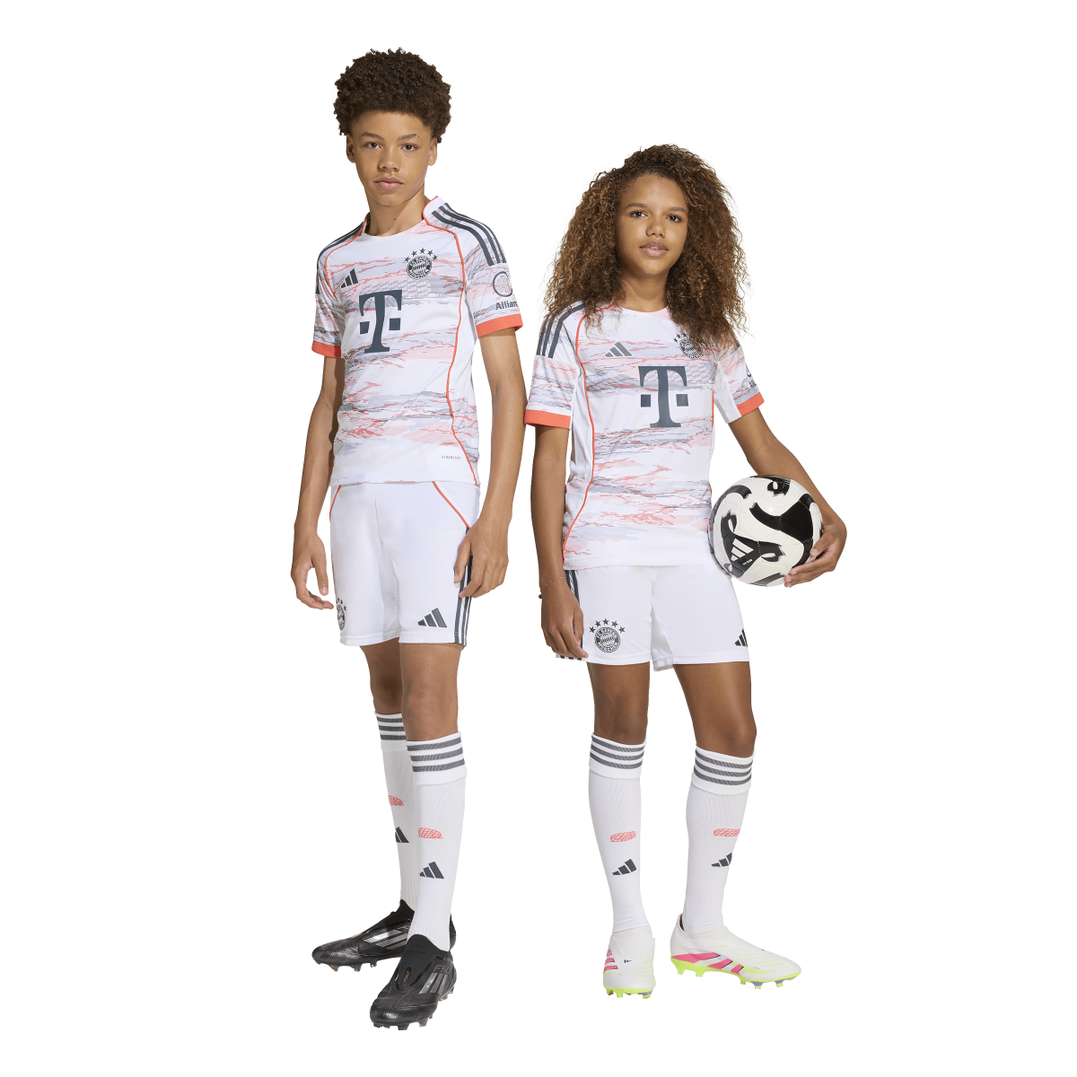 FC Bayern München Away Short Kids 25/26 - machsport – Bild 