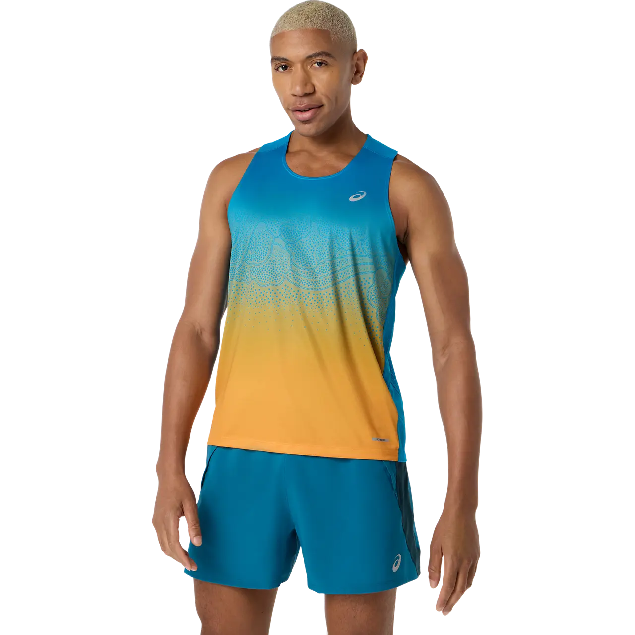 Asics Herrenlaufshirt Road Fade Singlet aus atmungsaktivem Material, in Grau mit fade-farbenem Design, für sportliche Läufe.