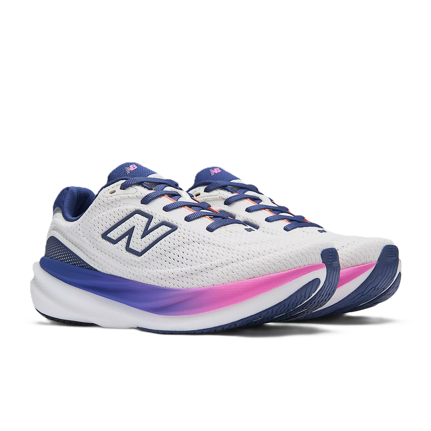 Damen Neutrallaufschuhe 1080v15 von New Balance, seitliche Ansicht, atmungsaktives Obermaterial und dämpfende Laufsohle
