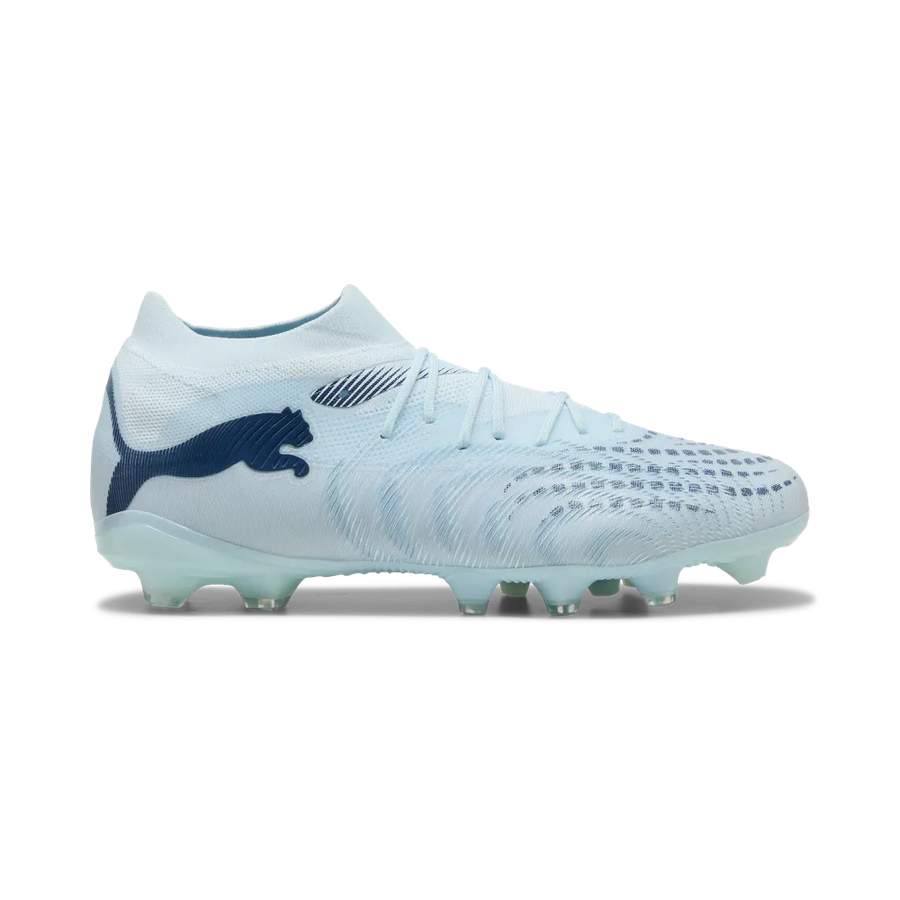 Puma Future 9 Match Fußballschuhe für Rasen und Kunstrasen, seitliche Ansicht, bequeme und stabile Fußballschuhe