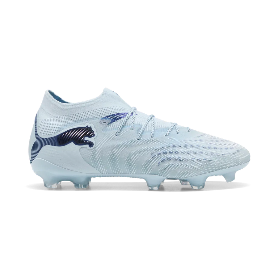 Puma Future 9 Ultimate FG Rasenfußballschuhe seitliche Ansicht mit hochwertigem Leder und flexibler Sohle für optimalen Grip.