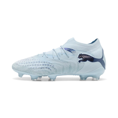 Puma Future 9 Ultimate FG Rasenfußballschuhe seitliche Ansicht, schwarze Fußballschuhe mit Puma Logo und grünem Akzent