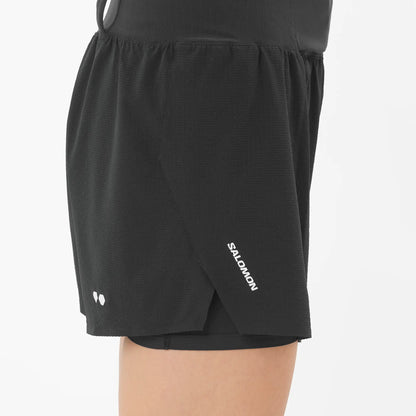 Salomon Damenlaufshort Sense Aero 2in1 Trail 5", 2in1 Trailrunning Shorts für lange Läufe mit 360°-Stauraum und Grid Flow Material, deep black - machsport