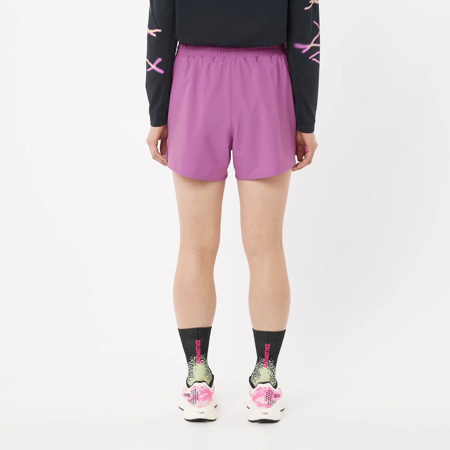 Salomon Damenlaufshort Shakeout Core 2in1 Shorts 4", 2in1 Laufshorts für Running mit Stretch-Innenhose und Reißverschlusstasche, iris orchid - machsport