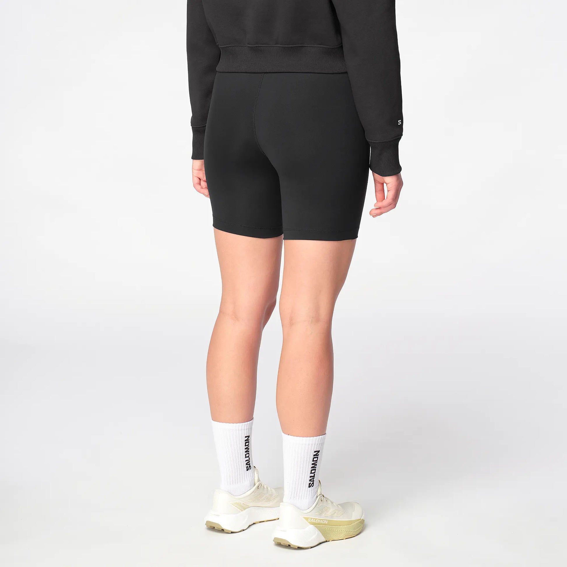 Salomon Shakeout Short Tight 6, Damen Laufshorts Tight für Running m, deep black - machsport – Bild 