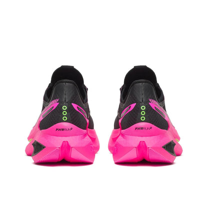 Damenlaufschuhe Saucony Endorphin Pro 5 für Wettkämpfe, schnelle Laufschuhen mit leichter, atmungsaktiver Konstruktion.