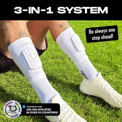 Tapedesign Schienbeinschoner Sleeve in Weiß, elastischer Schutz für Fußball- oder Sport-Schienbeine, bequem und leicht.