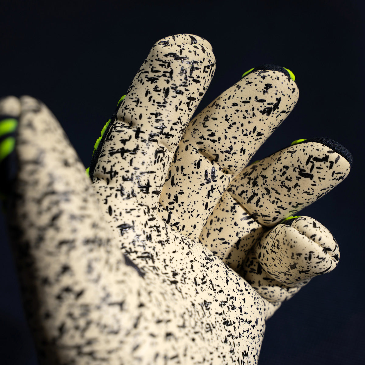 Uhlsport Torwarthandschuhe Prediction Supergrip + Finger Surround - machsport – Bild 