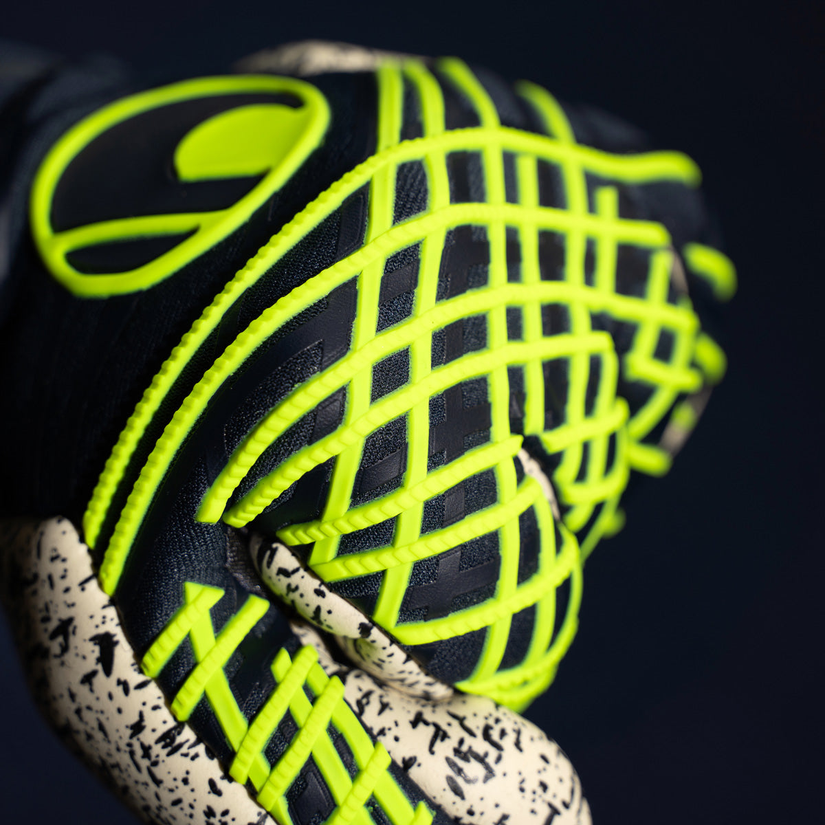 Uhlsport Torwarthandschuhe Prediction Supergrip HN - machsport – Bild 